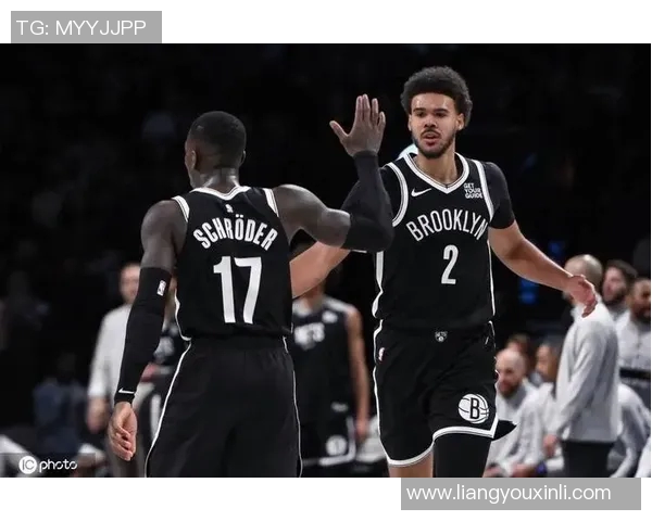 篮网队签下大牌球员，投资重建未来希望